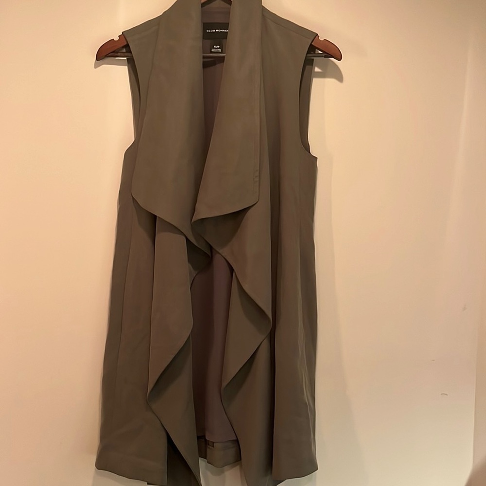 Club Monaco Longline Vest in XS